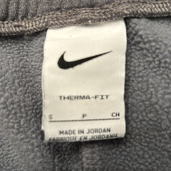 Nike grey womens joggers - thermafit - Picture 4 of 4